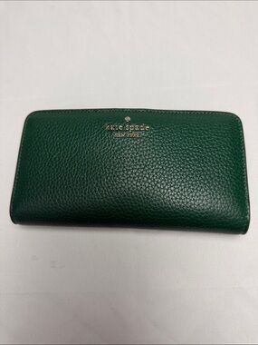 Kate Spade green snap closure wallet